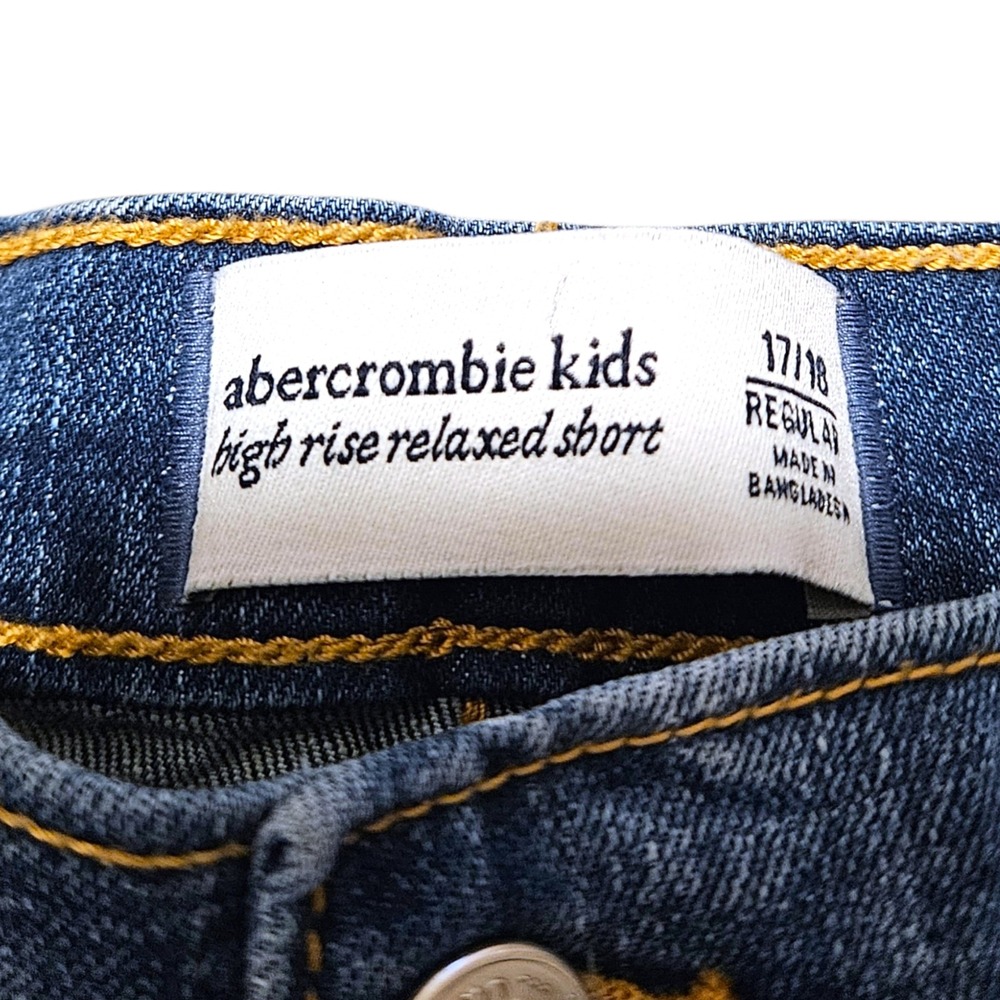 Abercrombie Kids 17/18 Distressed Denim Shorts Adjustable Waist Size 17/18 - Picture 3 of 9